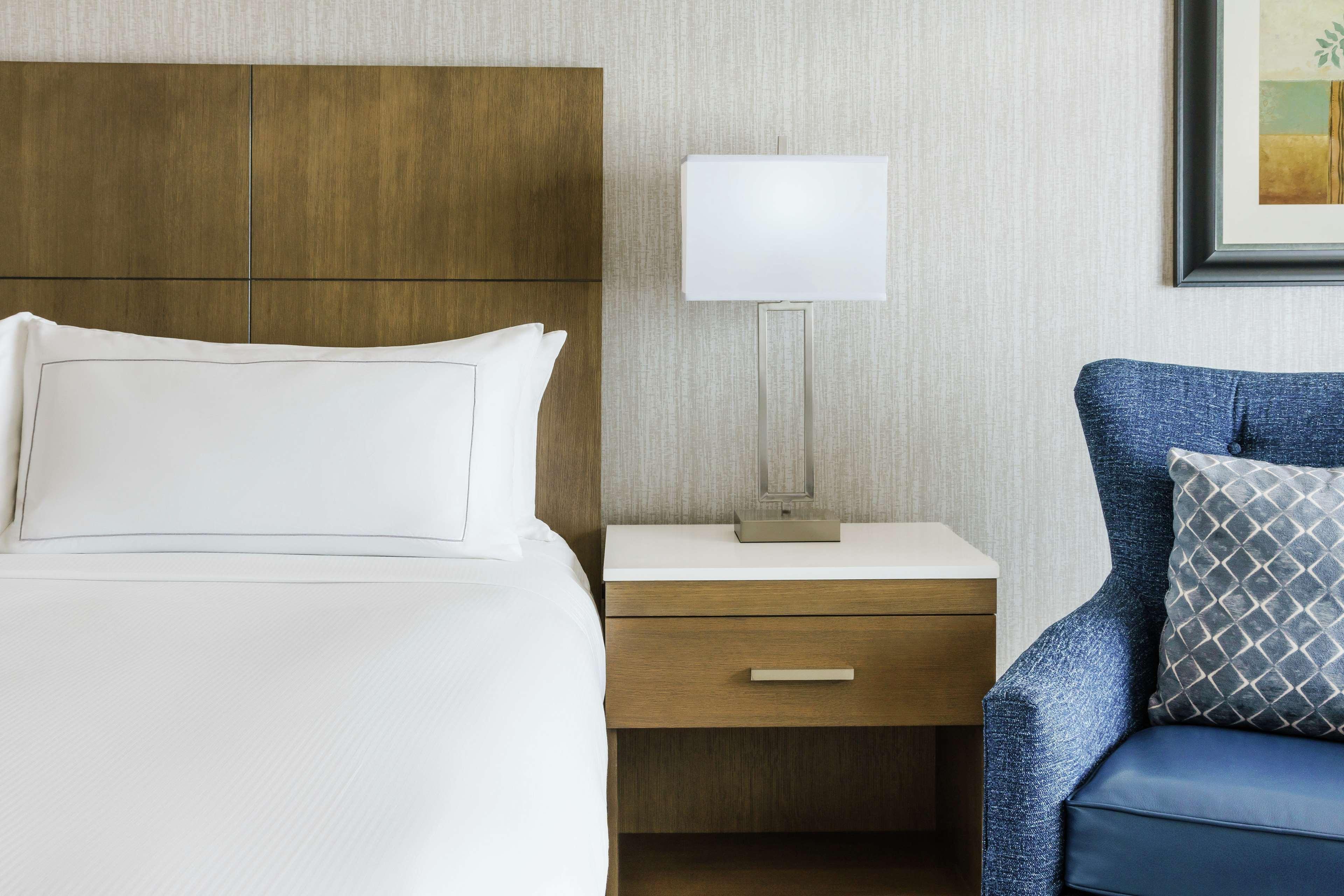 מלון Doubletree By Hilton קולורדו ספרינגס מראה חיצוני תמונה